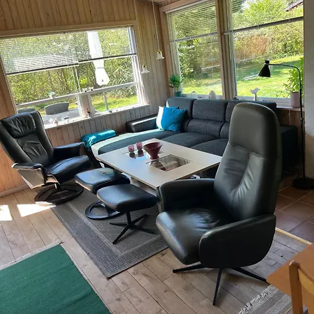 Charm In Scenic Holiday home